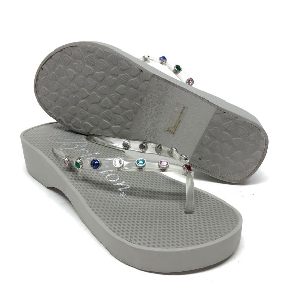 Sandals Flip Flops By Brighton In Grey, Size: 6 For Discount