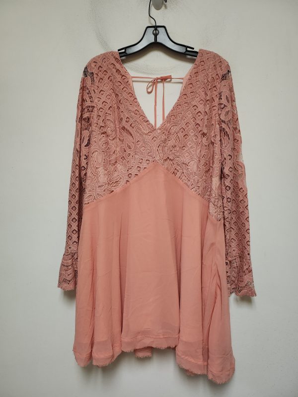 Dress Casual Short By Tularosa In Pink, Size: L For Sale